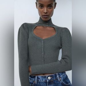 ZARA CUT OUT KNIT SWEATER GRAY SIZE SMALL